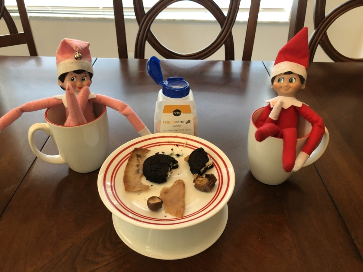 25 Super Easy Elf on the Shelf Ideas