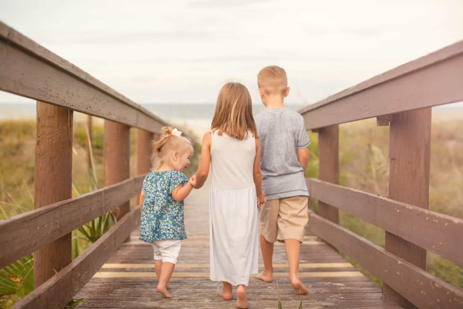 30-best-beach-family-photo-ideas-tips-for-getting-the-best-pictures